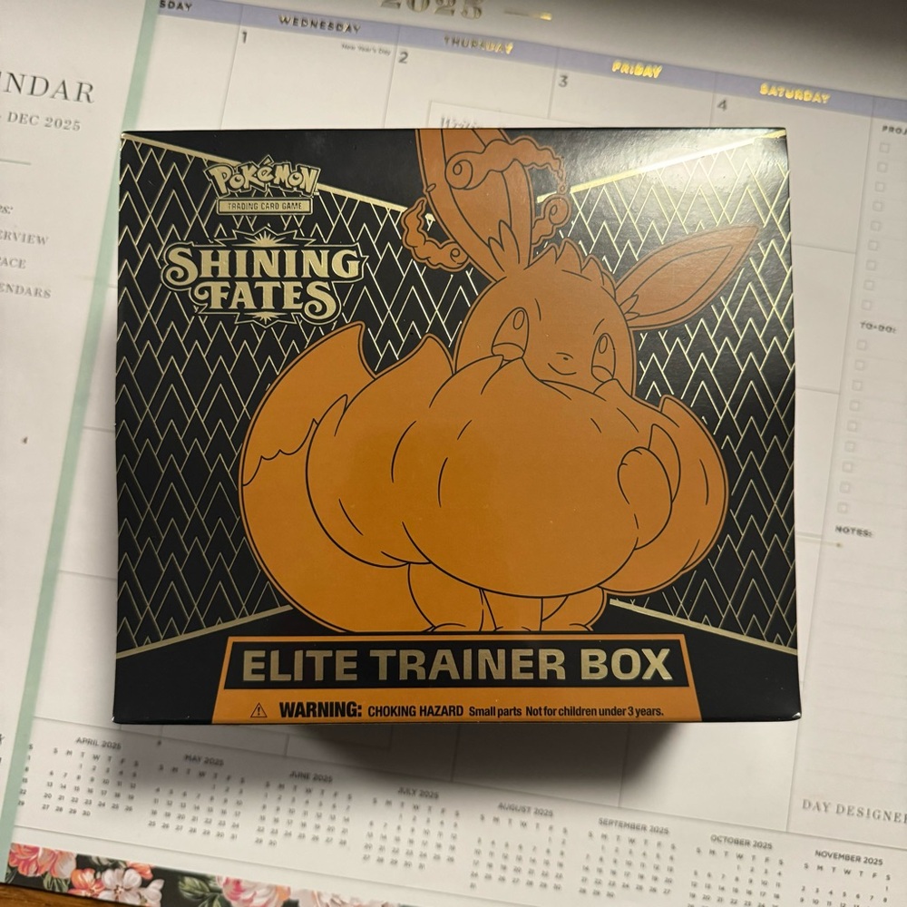 Pokemon - Shining Fates - ETB Elite Trainer Box - New Sealed